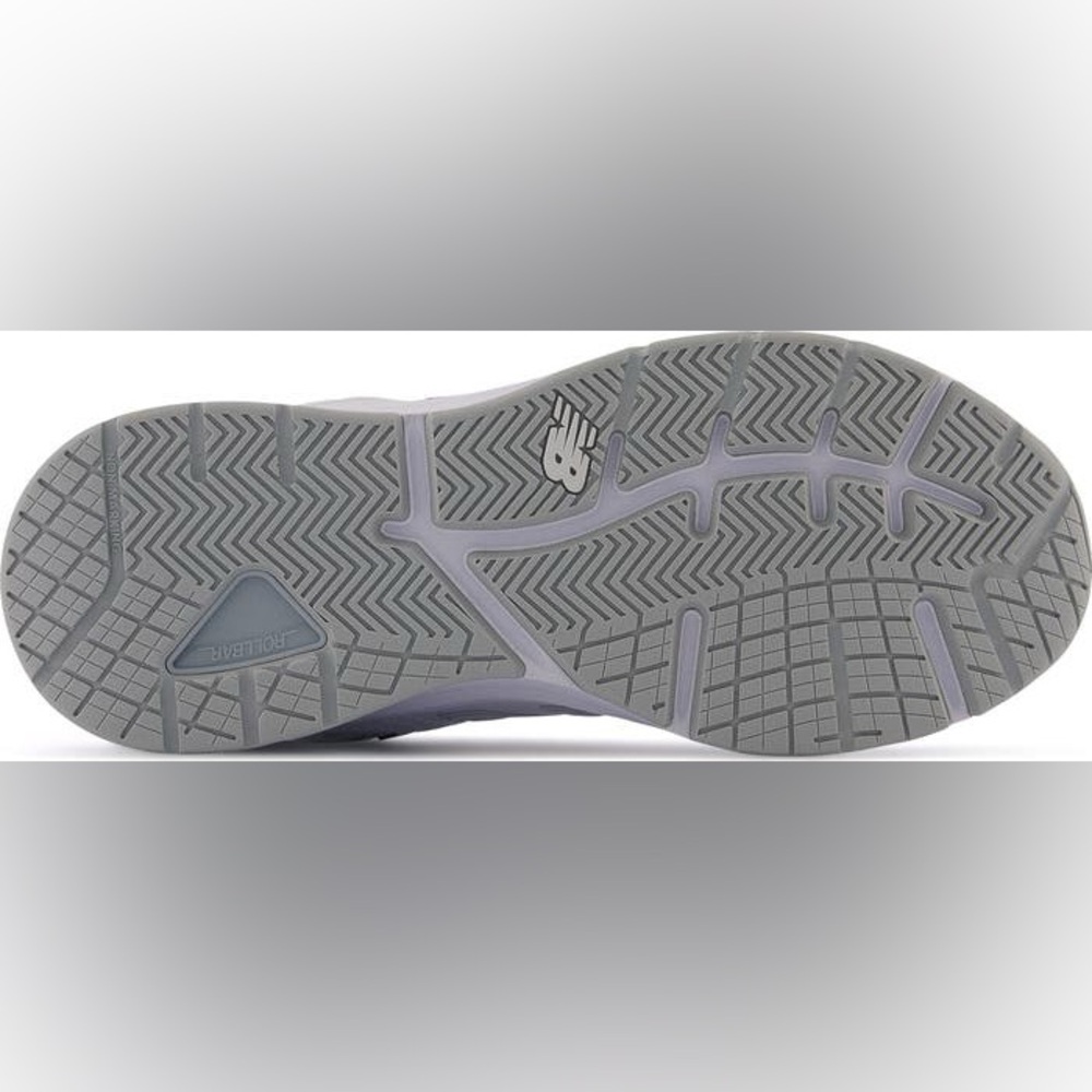 New Balance 857 White Athletic Training Shoes, Size 8 Wide - Picture 4 of 12